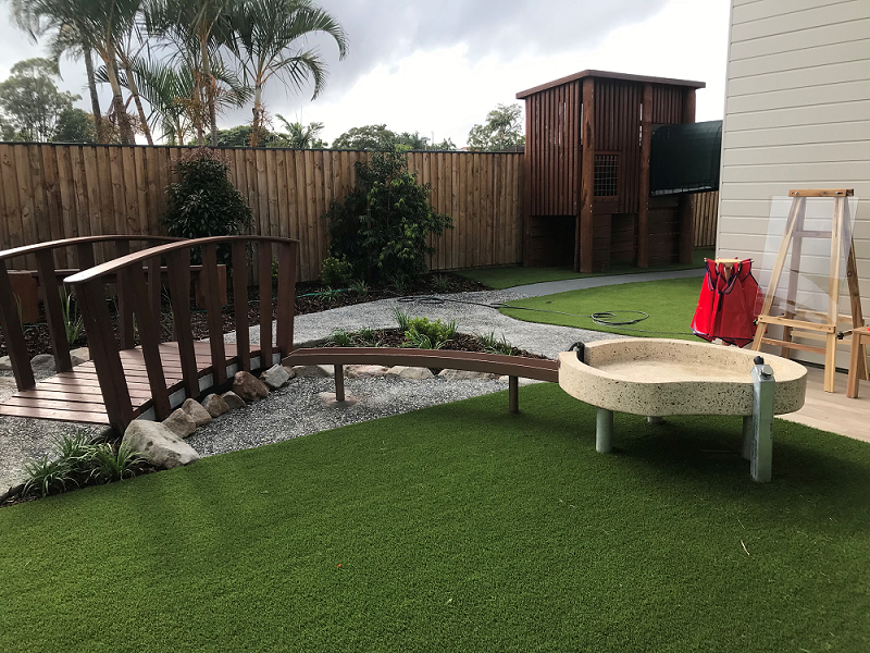 lyPa Organic Water Play Trough with Gate