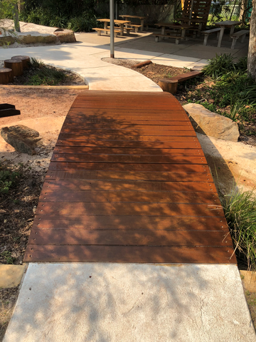 lyPa Humpback Bridge
