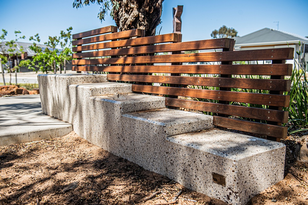 lyPa Transition Bench